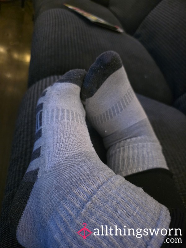 ×+ Chunky Girl Gym Socks +×