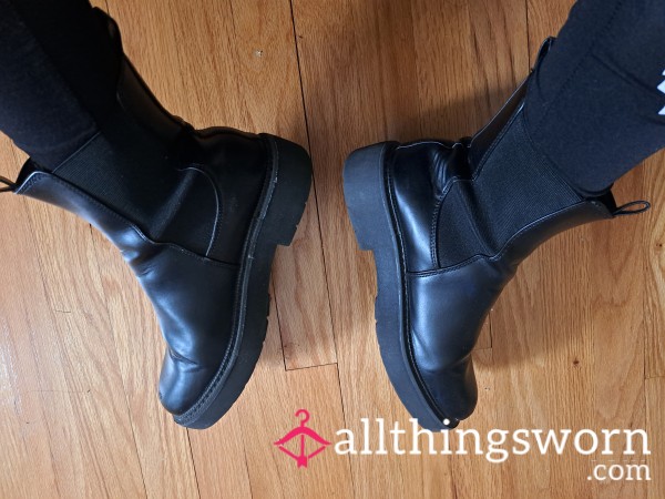 Chunky Sole Black Slip On Ankle Boots Sz9?