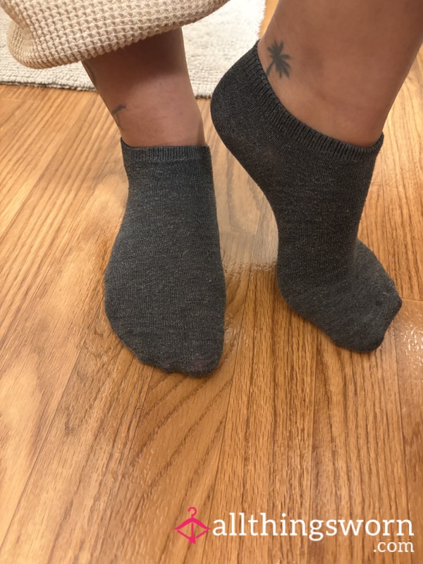 Cla**ic Grey Cotton Ankle Socks