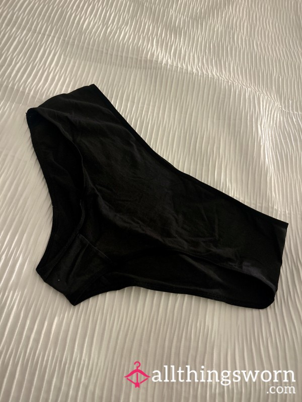 Cla**ic Worn Knickers – Softly Worn & Discreetly Yours