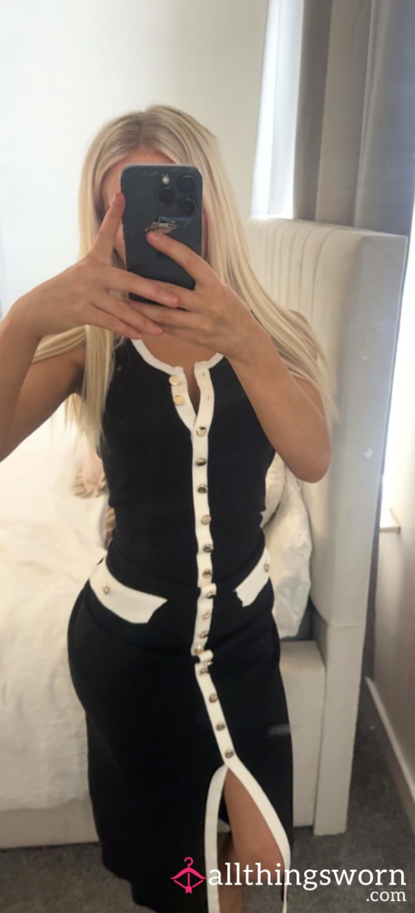 Cla**y But S**y Bu*ton Maxi Dress