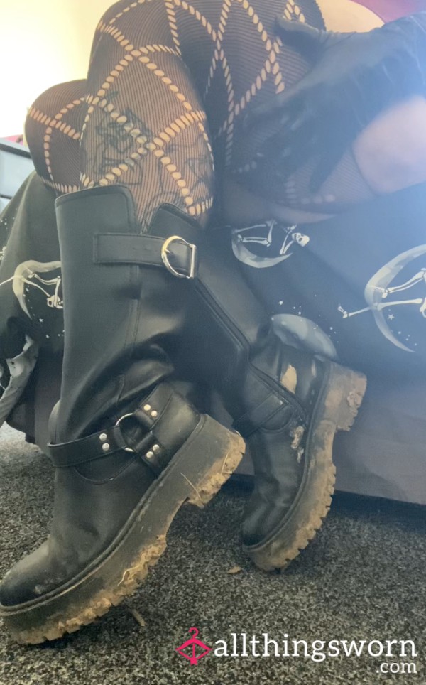 Clean Up My Muddy Winter Boots