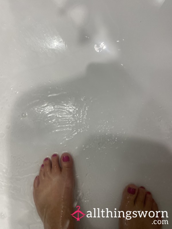 Cleaning My Feet In The Shower