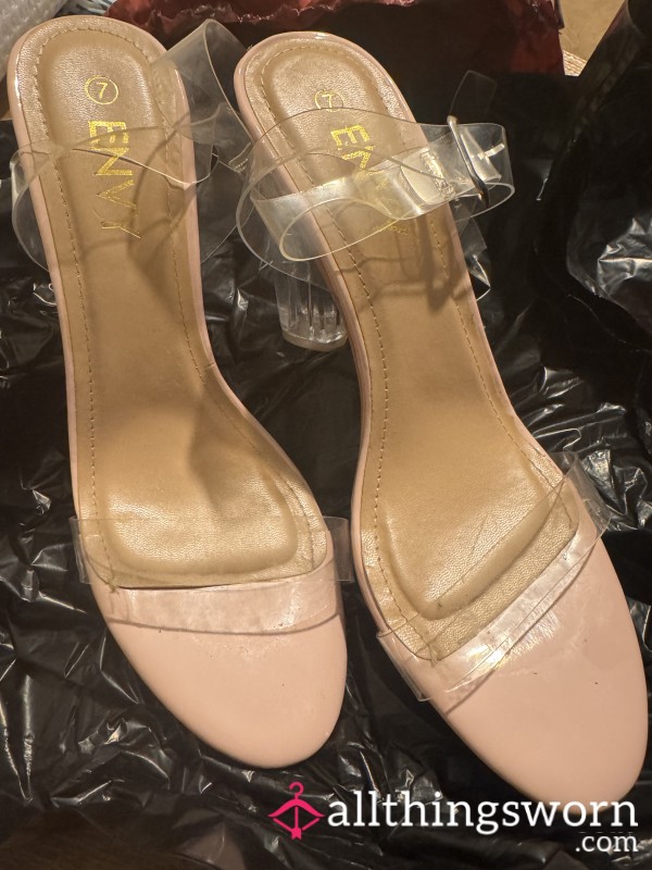 CLEAR HOOKER HEELS