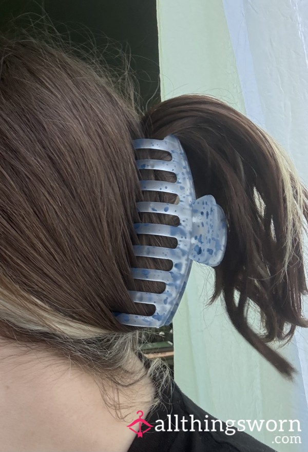 Clear W Blue Splatter Claw Clip