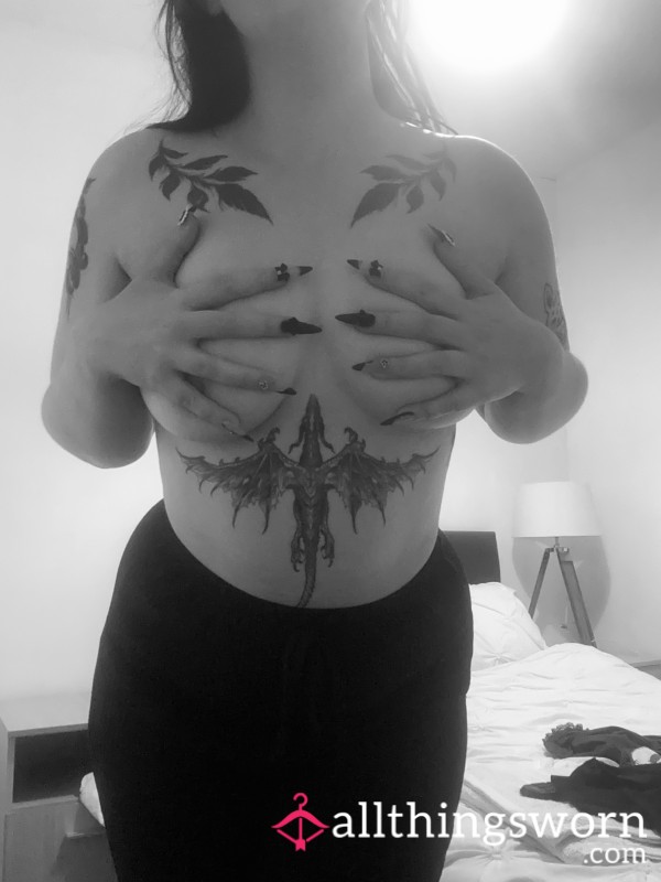 Clearing Out Pictures Of My Tits 💕💜