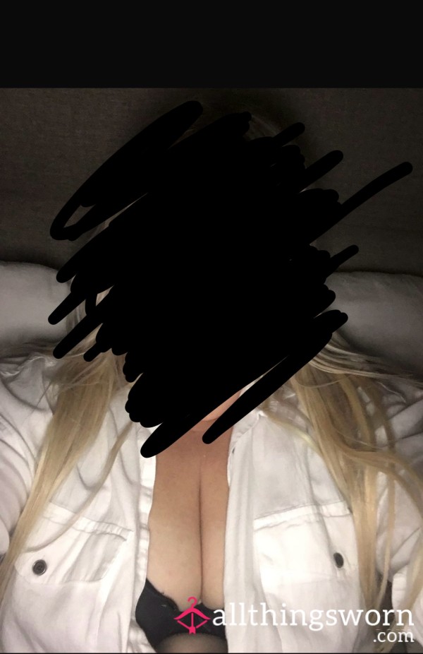 Clevage Tease
