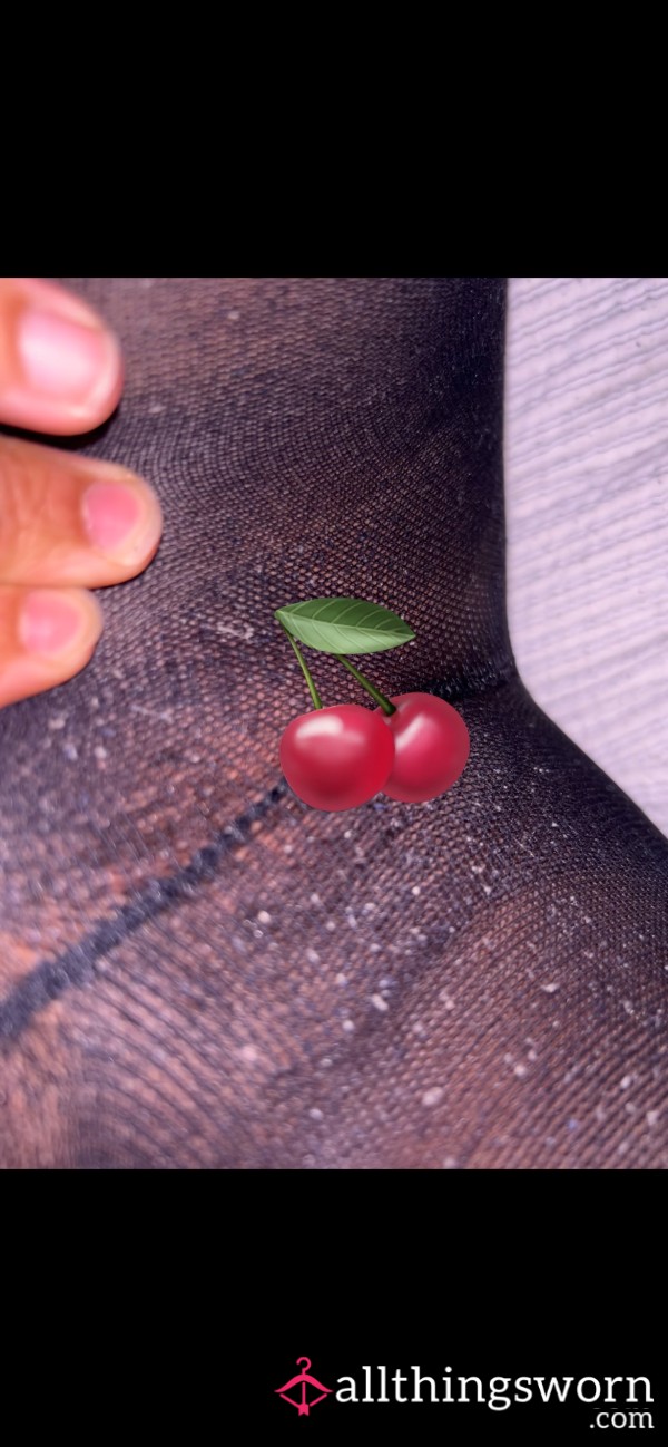 Clit Rubbing In My Worn Tights