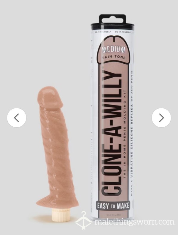 Clone-A-Willy Di**o With Vibrator
