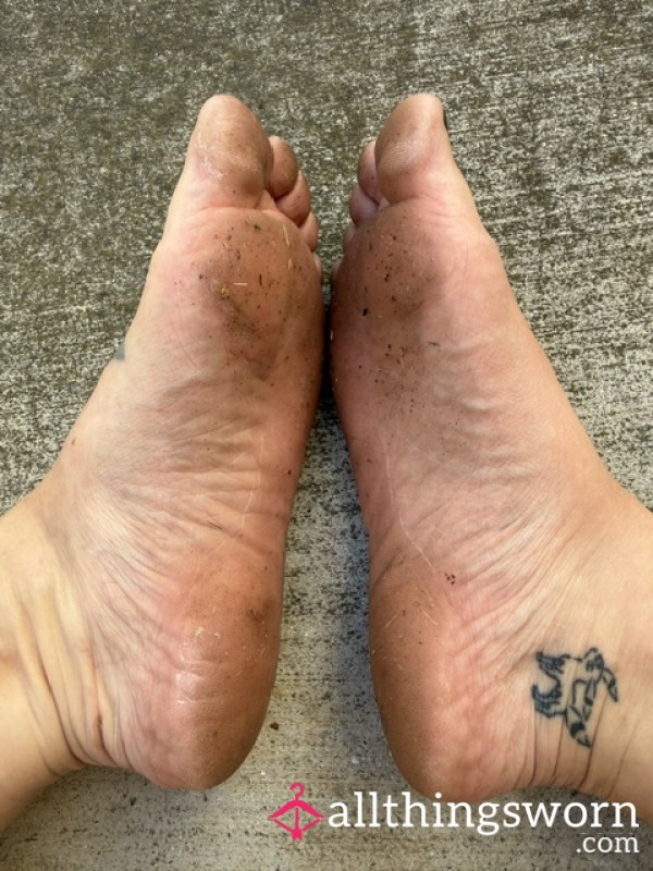 Sole POV Of Ember's Nasty Feet