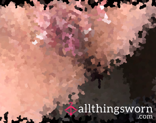 Close-up On Mama's 😺