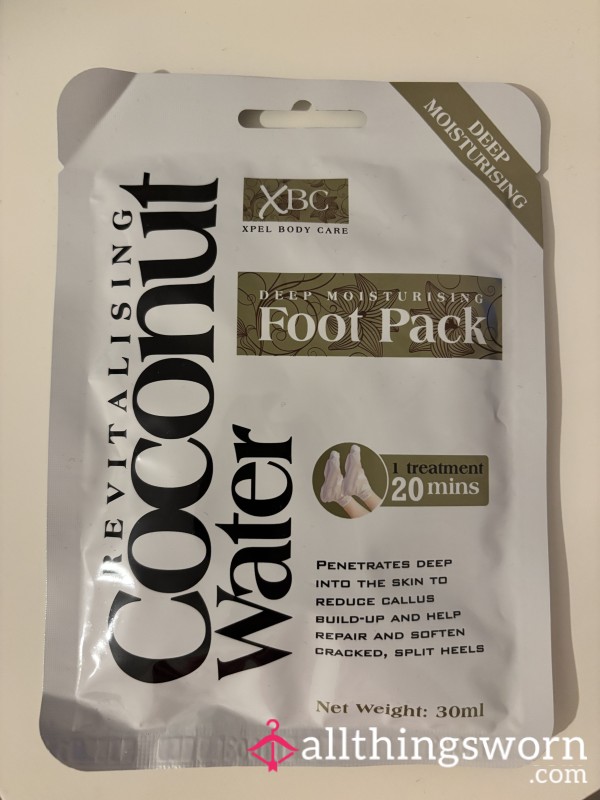 Coconut Foot Mask 🫧