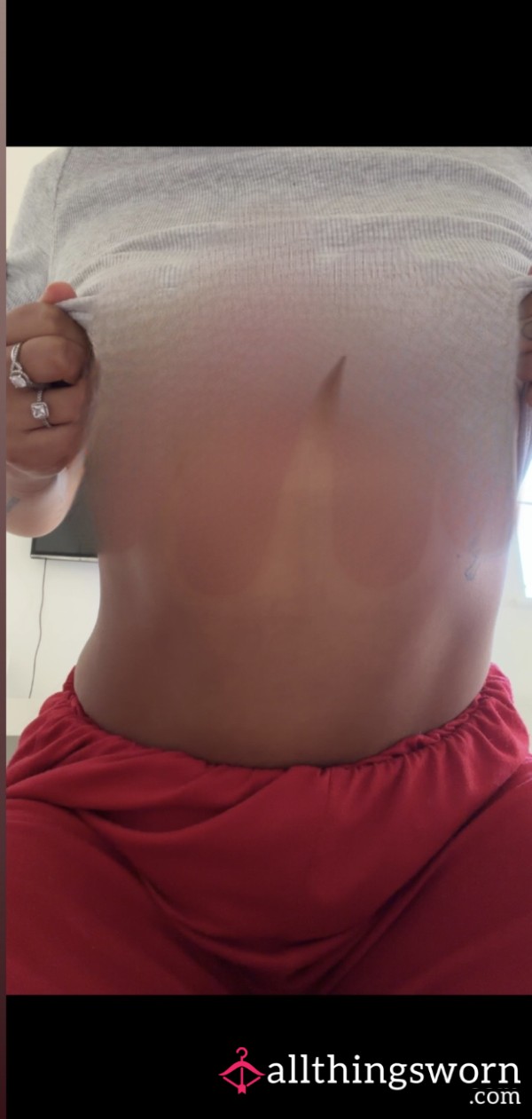 Come Watch Me Play With My Tits😉