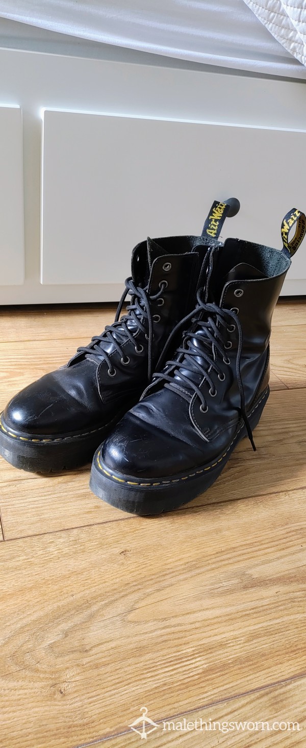 Commission: Boots And Belt