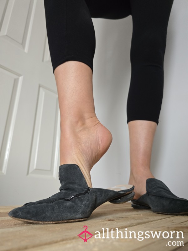 CONTENT FEATURED MULES