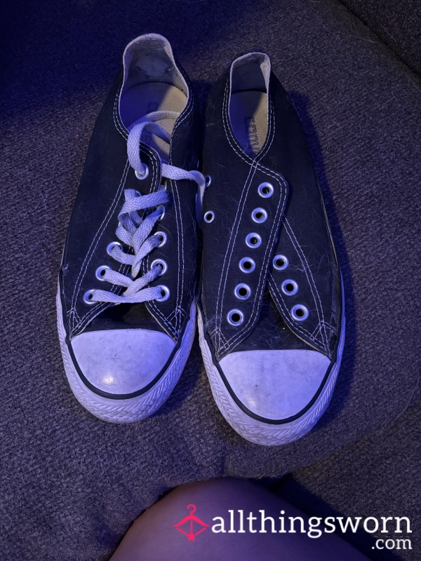 Converse All Star Lowtop!  Heavily Worn!!