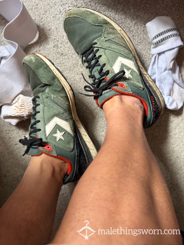 CONVERSE CONS SNEAKERS TRAINERS 👟👟 WELL WORN USED SWEATY 🥵 MUSKY SKUNKED 💪🏽🥵👟👟💧💧👅✅