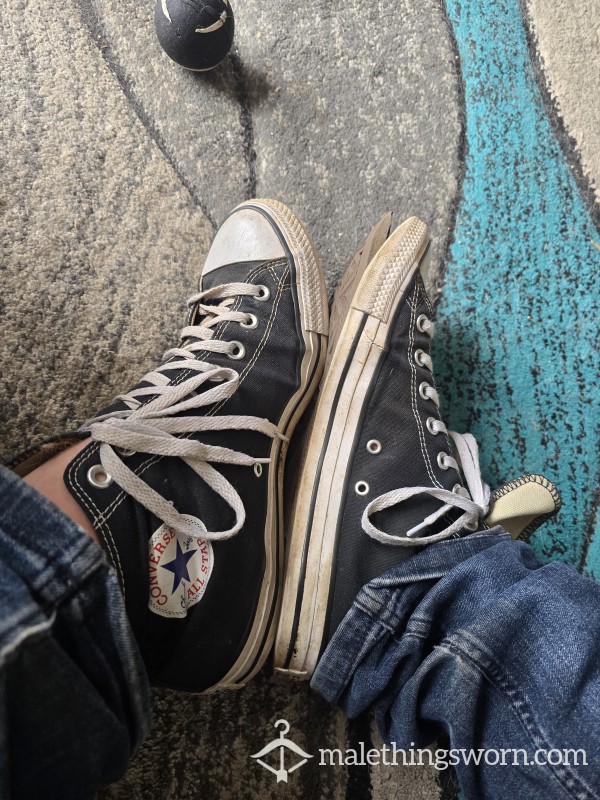 Converse Pics With Barefeet