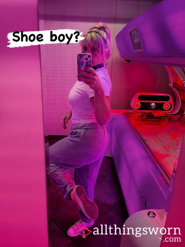 Converse Pink Size 8 Well Worn