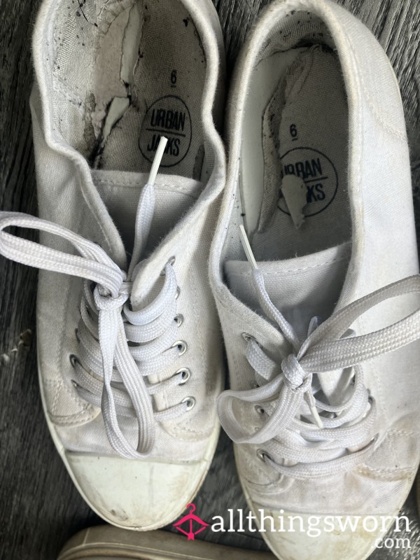 Converse Style Shoe