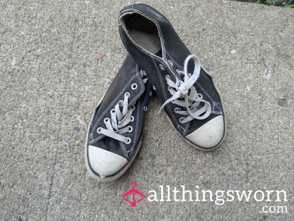 Converse Very Old! Size 7