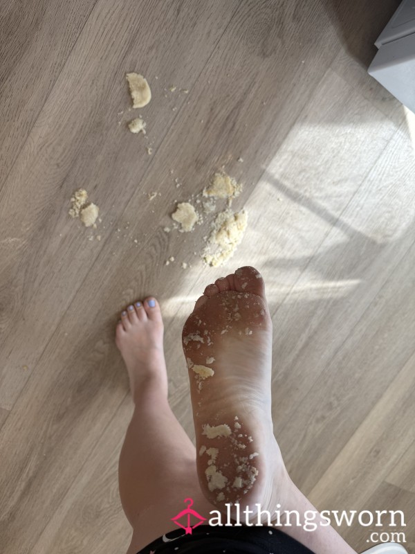 Cookie Foot Crushing