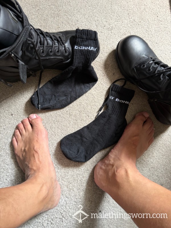 COPS THUCKIN’ SKUNKIN’ LONG BLACK DONNAY SOCKS 🧦 🧦 SWEAT MAN SCENT SKUNKED ON DUTY 💧💧💧👅 🧦🧦🥾 📦 🤪✅