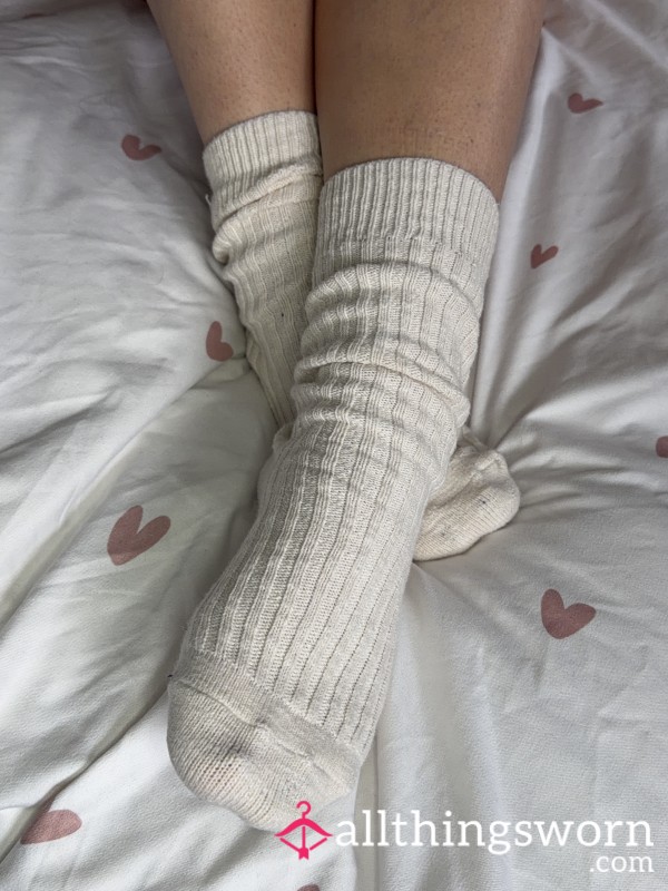 Cosy Knitted Socks 🧦