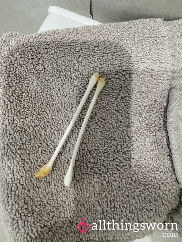 Cotton Buds (per Pair)