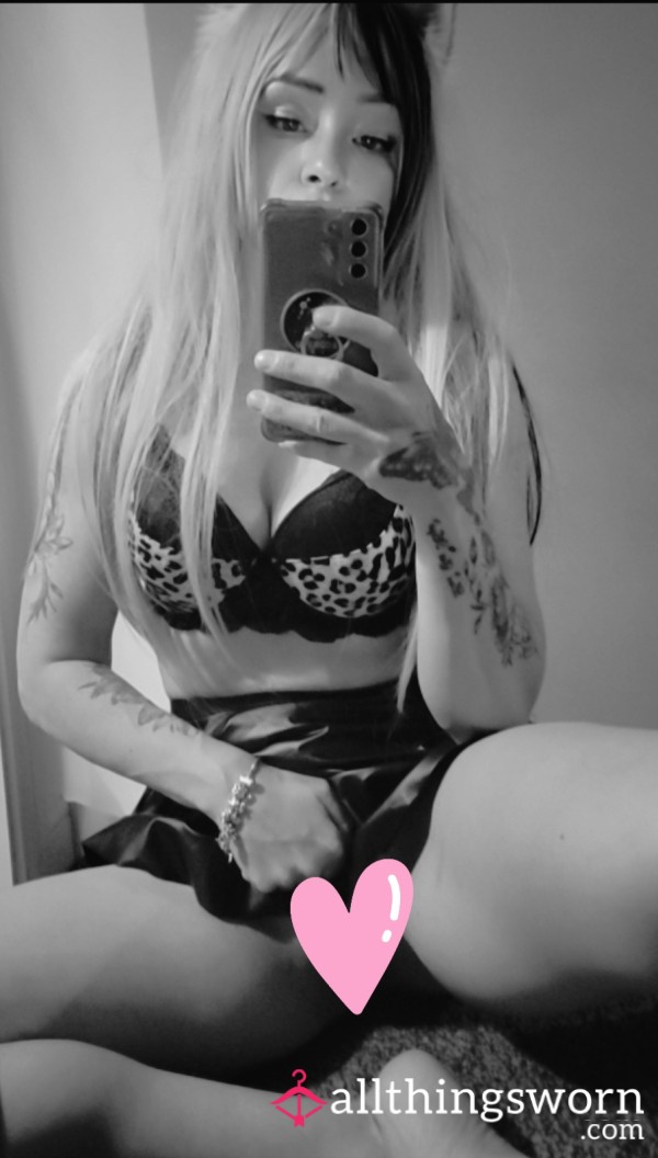 Cover Shot Pics  (original Uncensored Version)