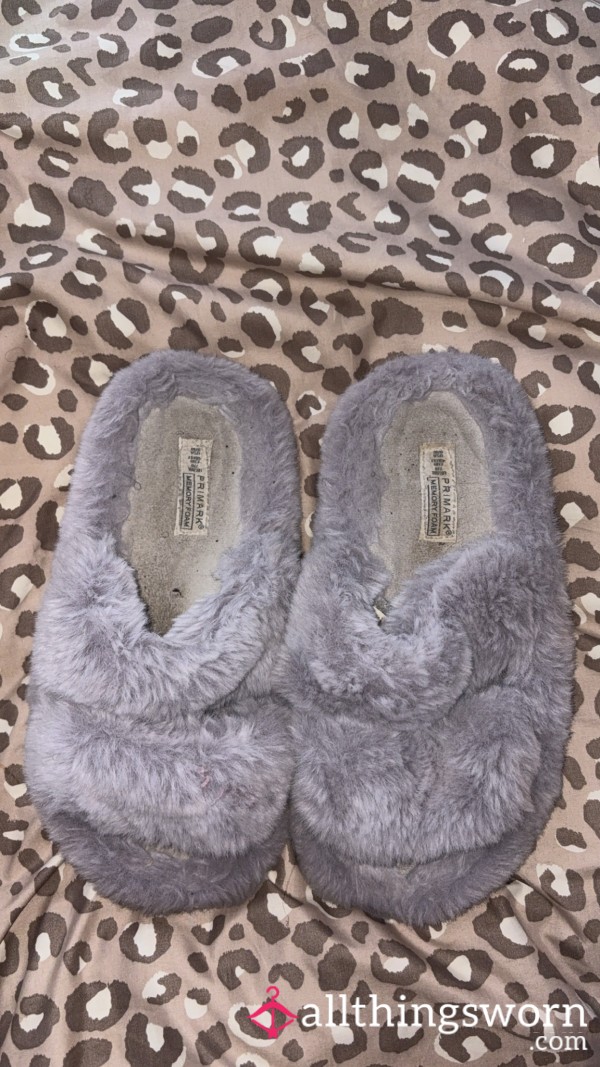 ☁️🩶 Cozy Princess Grey Slippers 🩶☁️