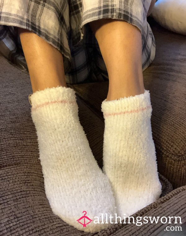 Cozy Fuzzy Socks 💕 [4 Colors Available]