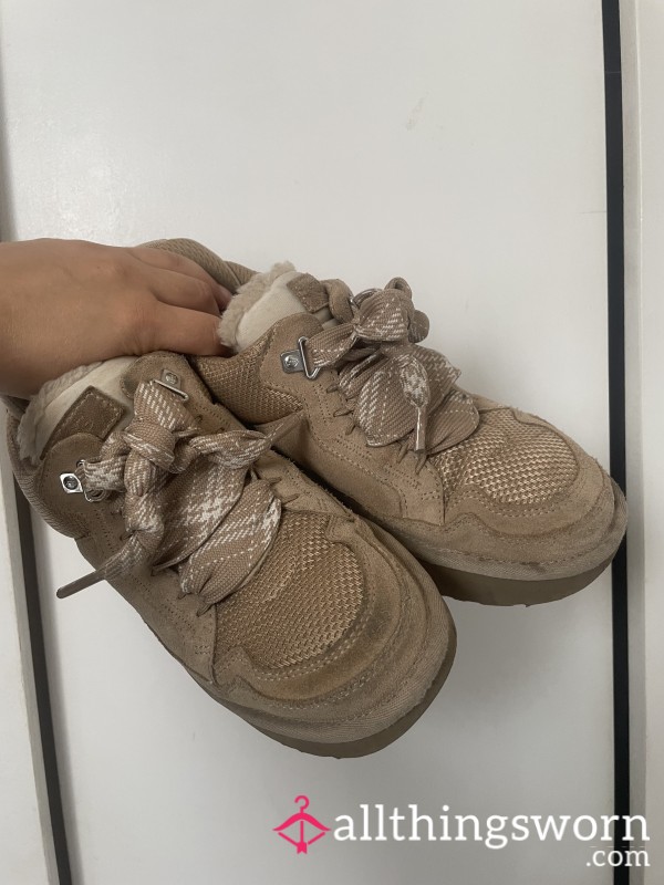 🧸 Cozy Used UGG Boots
