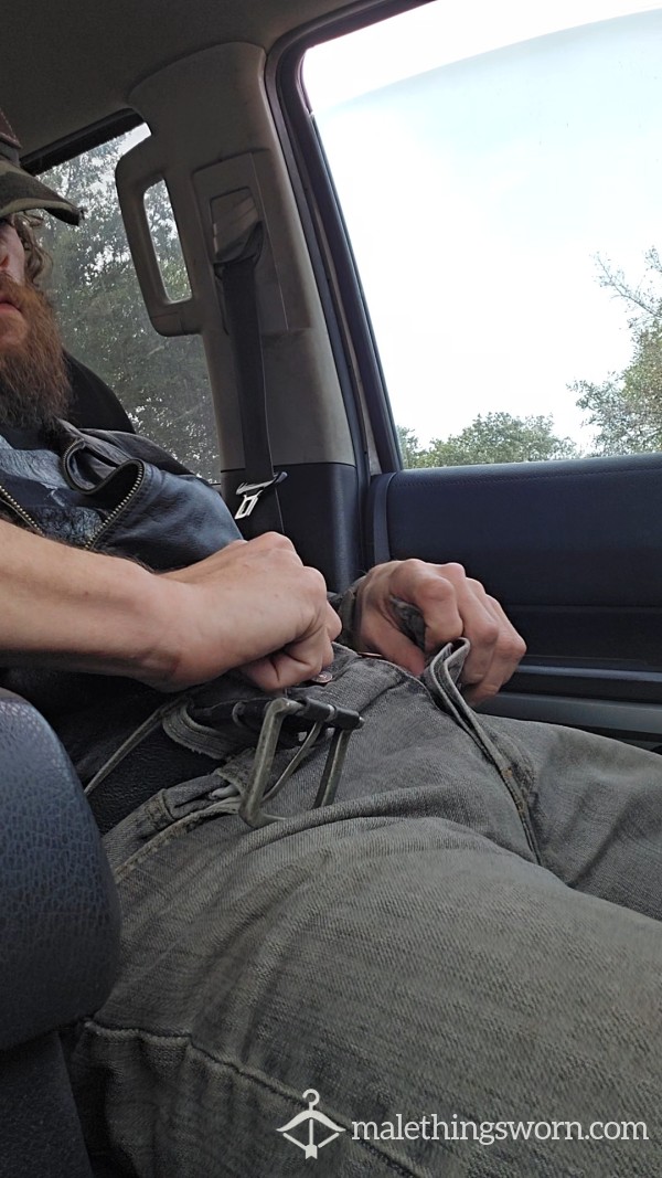 Crankin A Load Out In The Truck
