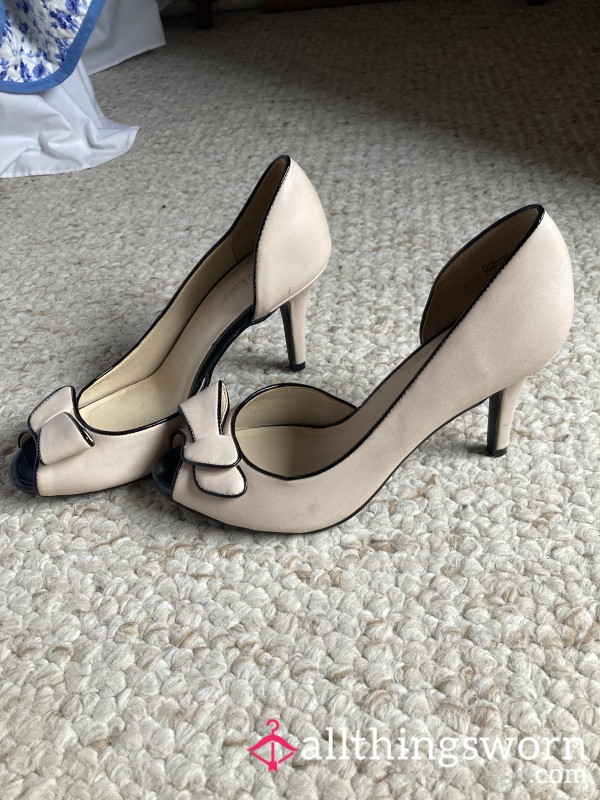 Cream And Black Receptionist Heels
