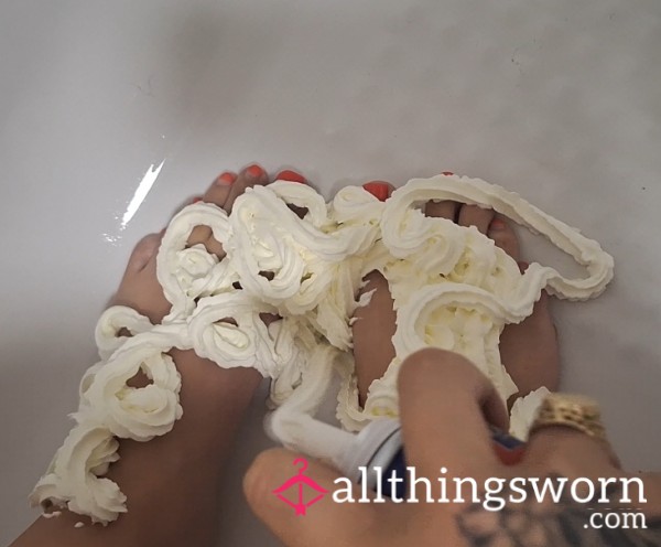 Cream Feet