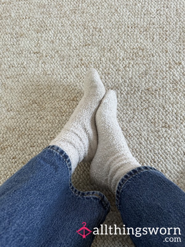 Cream Fluffy Socks 5 Day Wear ☁️