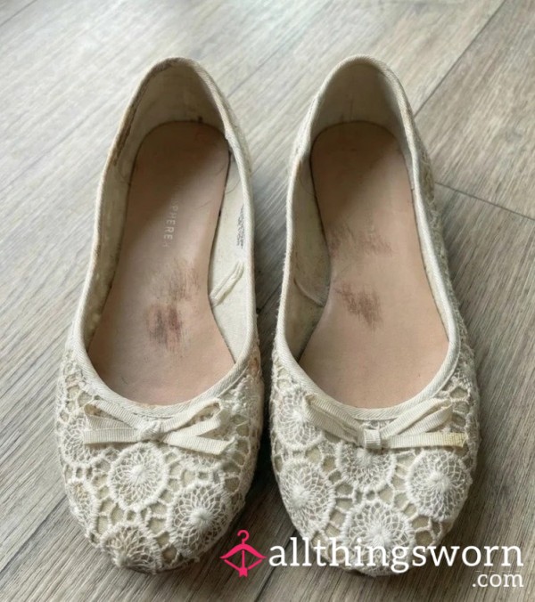 Cream Lace Ballet Flats With Visible Toe Prints  Pretty On The Outside. Filthy On The Inside.