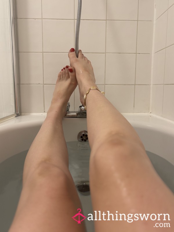 Cream My Toes In The Bath With Me