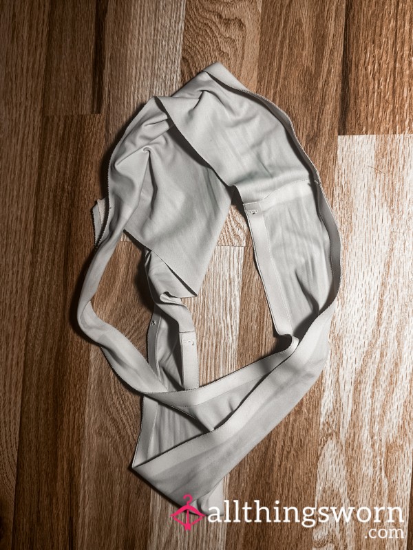 🎀 Cream No Show Thong | Size: M | ⌛️ 8 Hour Wear