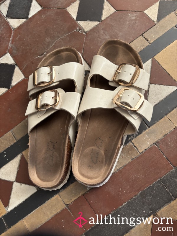Cream Sandles