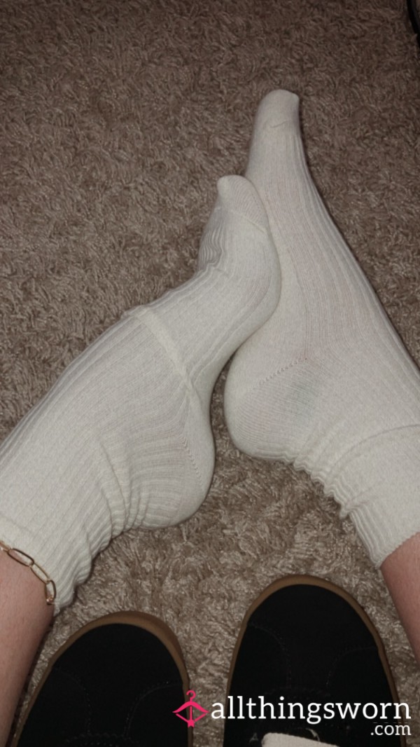 CREAM SOCKIES