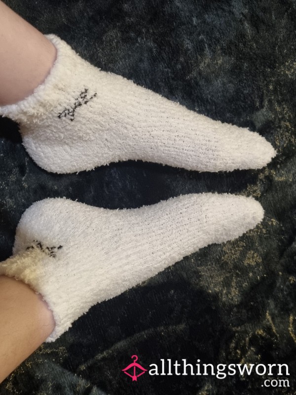 Cream Soft Socks • Cozy, Warm & Naturally Scented