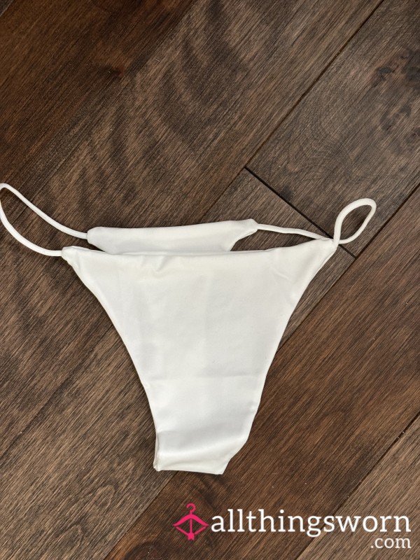 Cream-White Campus Day Panty 🍂✨