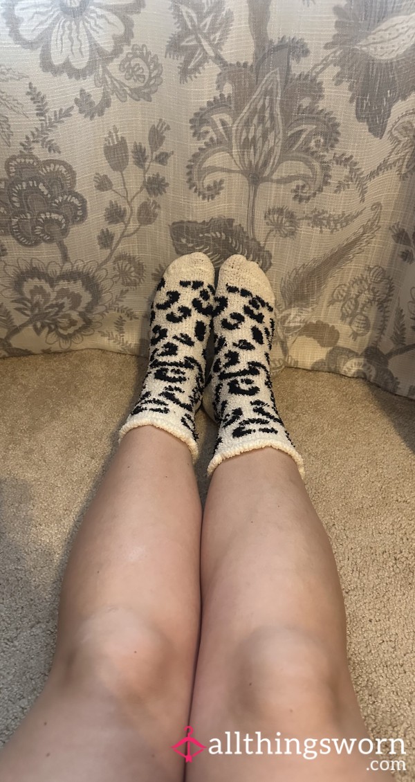 Cream Worn Cheetah Print Socks