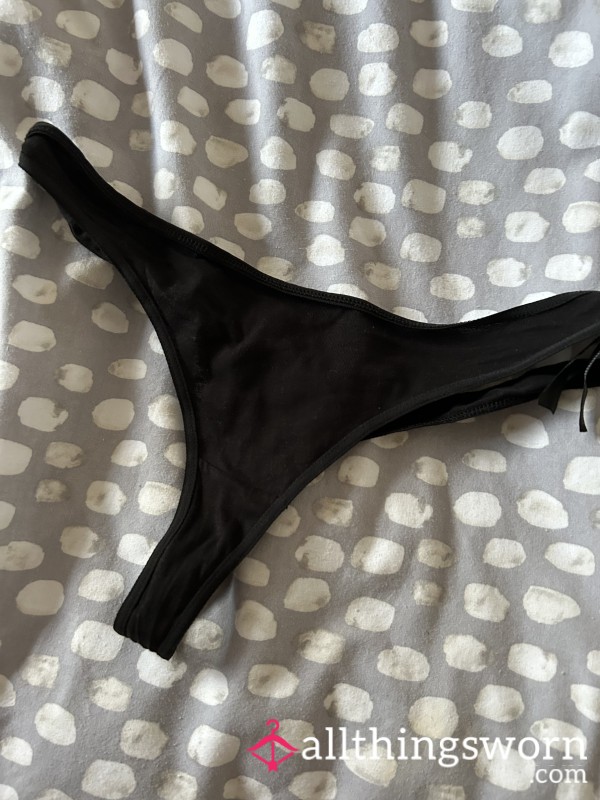 🖤Creamy Black Cotton Thong 🖤