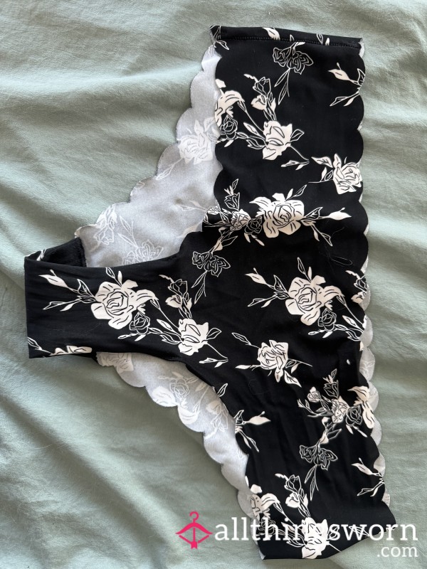 Creamy Dirty Flor*l Panties 🖤💦