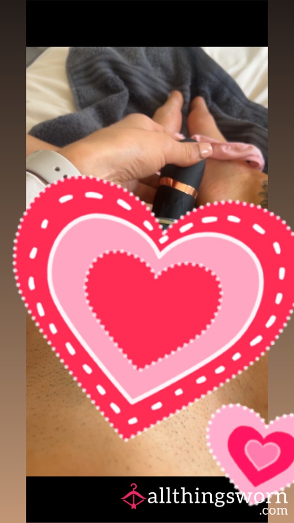 Creamy Pu**y Di**o Play And Moan