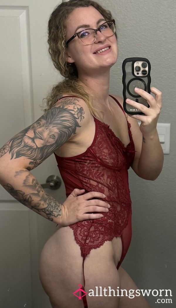 Crimson Sin – Lace Teddy & Garter 💄