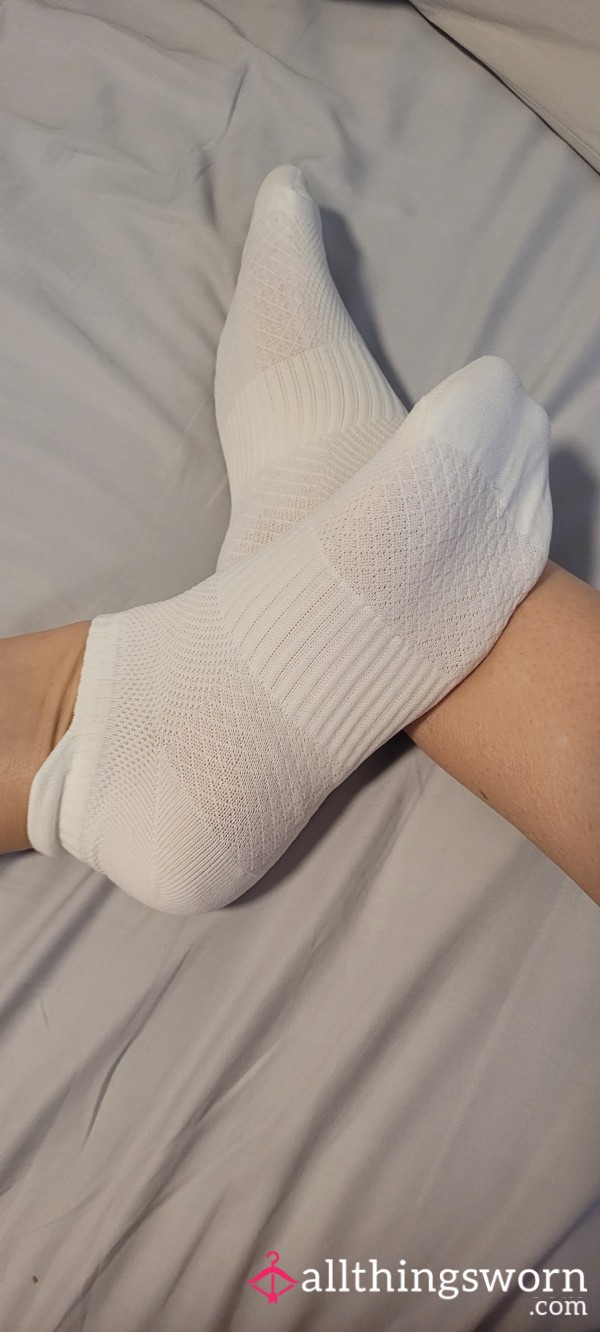 Crisp White Socks Ready For Your Fantasy And Custom Fetish